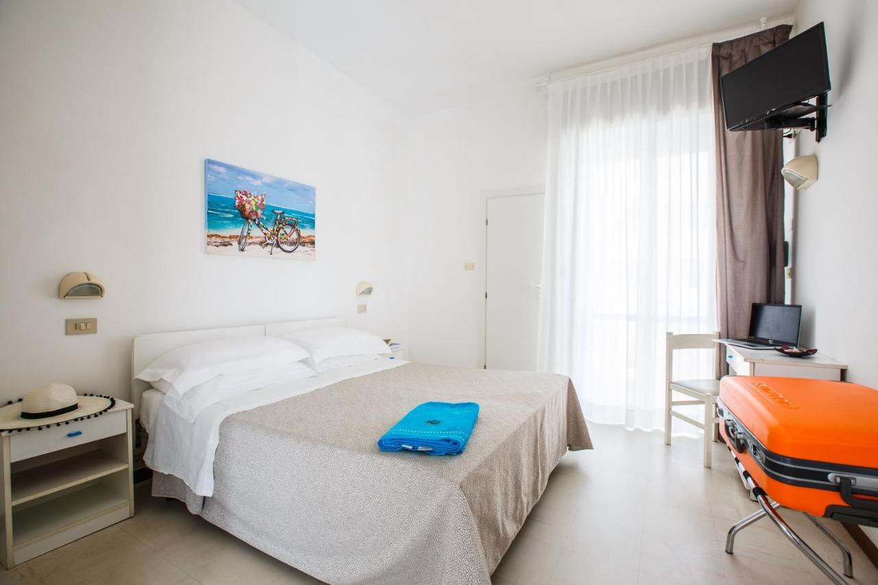 Hotel Capinera Rimini Eksteriør billede