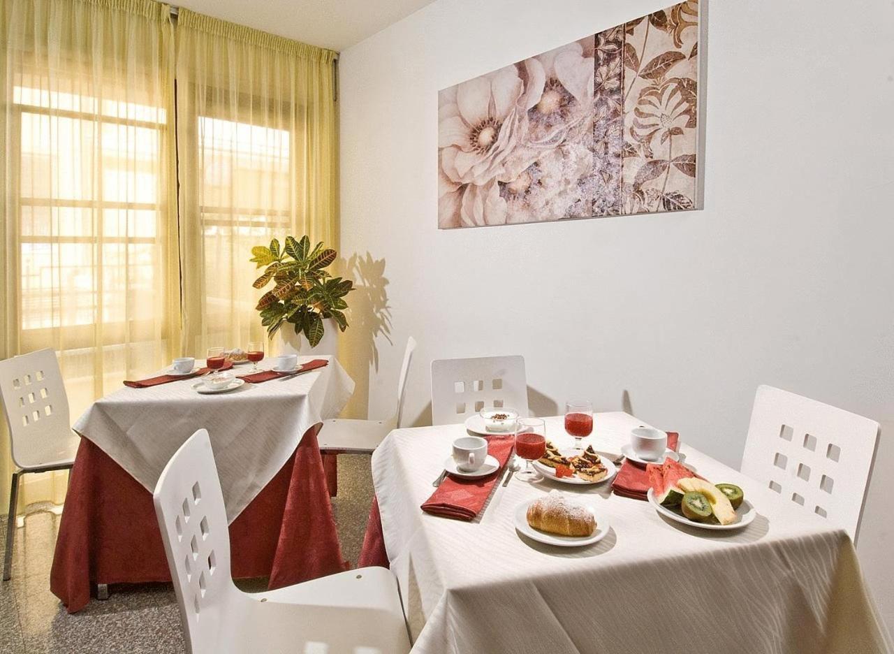 Hotel Capinera Rimini Eksteriør billede