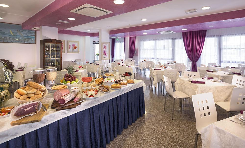 Hotel Capinera Rimini Eksteriør billede
